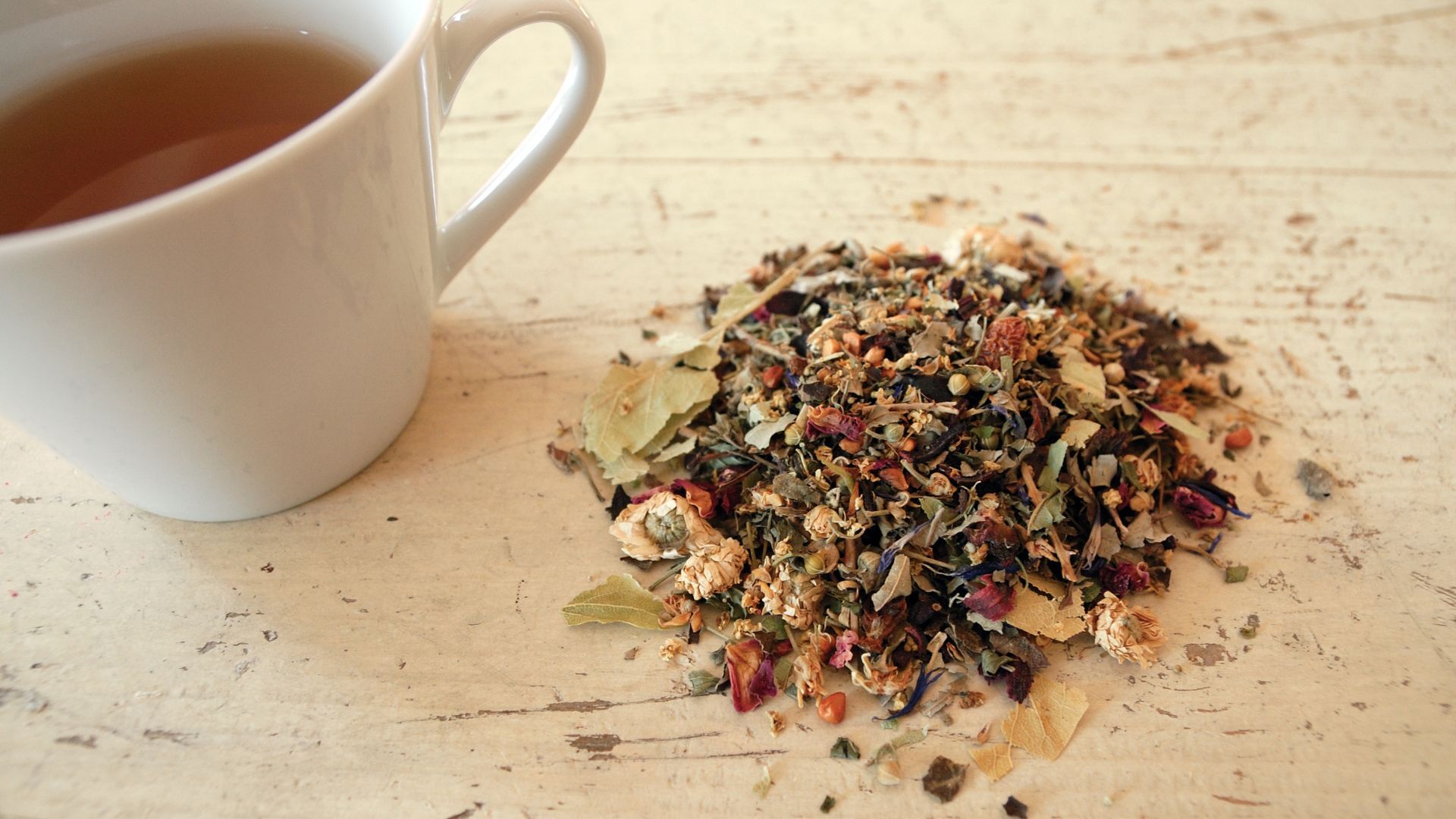 Benefits of Hannah’s Special Tea Blend and China Oolong Se Chung Tea